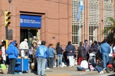 Banco Naci�n: empleados claman por sucursal anexa