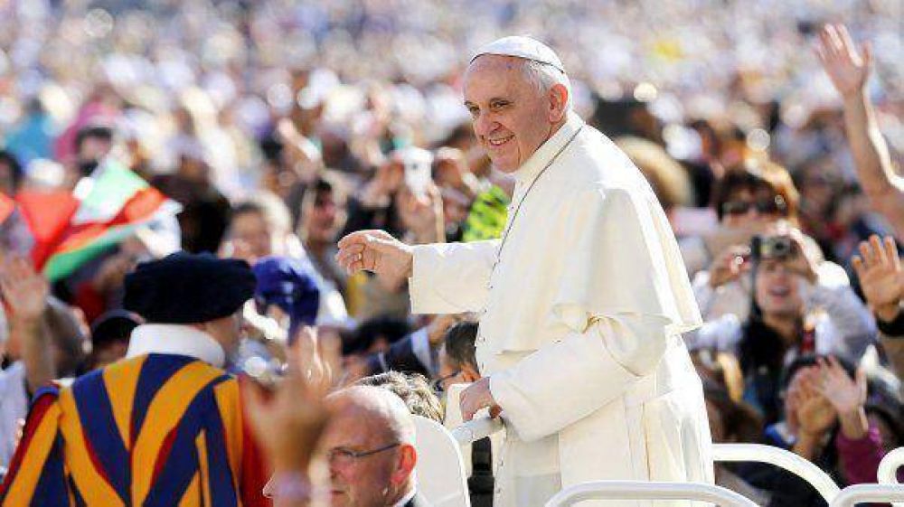 Francisco: "En la Iglesia hay papas, cardenales y obispos pecadores"