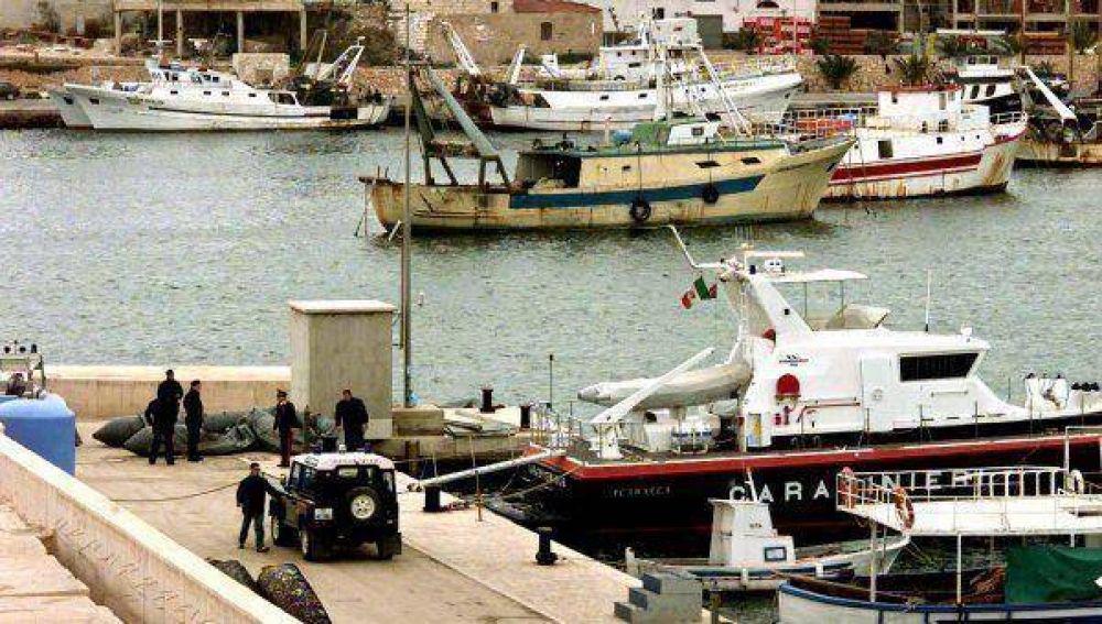 Italia: Mueren ahogados al menos 50 inmigrantes ilegales