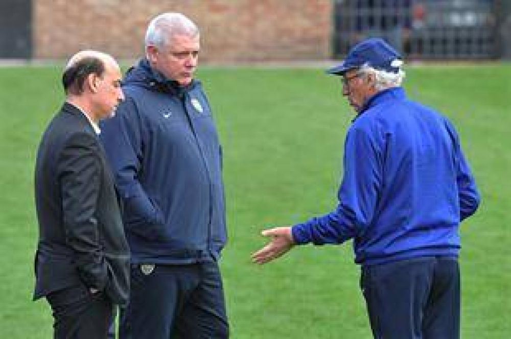 Con Riquelme a disposici�n, Bianchi sigue sumando inc�gnitas al equipo