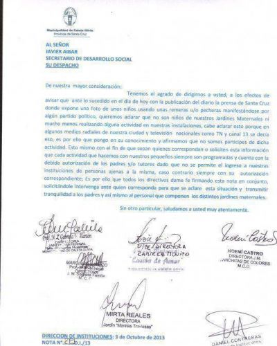 Fuerte desmentida a Clar�n por los ni�os con pecheras de Unidos y Organizados