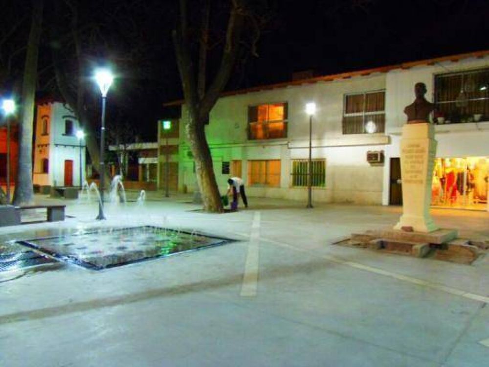 Inauguran la Plazoleta Dr. Acu�a