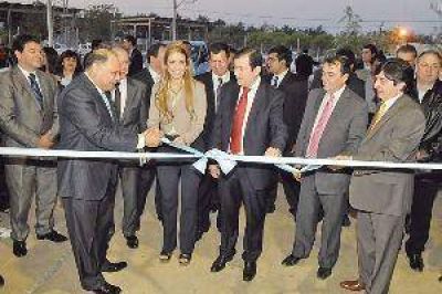 Giorgi y Zamora inauguraron cuatro plantas en Santiago con una inversi�n de $ 35 millones