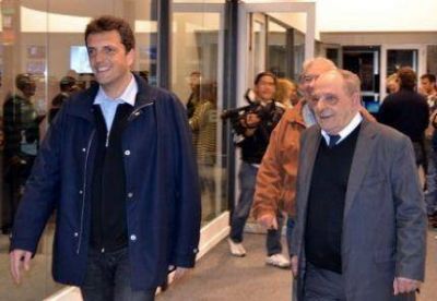 Peronistas marplatenses se siguen sumando al apoyo de Massa + Arroyo levantando las banderas de la decencia
