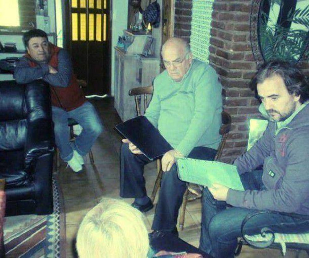 Giri recibi� las preocupaciones de los vecinos del barrio Libertad