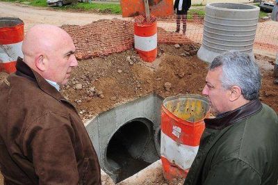 El Municipio de Tigre realiza nuevos desag�es y asfaltos para El Talar