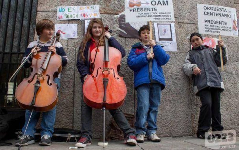 Laserna: �Hubo un malentendido, la orquesta infantil sigue en OAM�