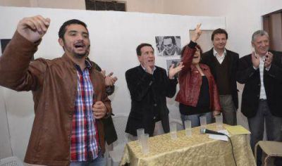 Concurrido encuentro en la apertura de una sede pol�tica