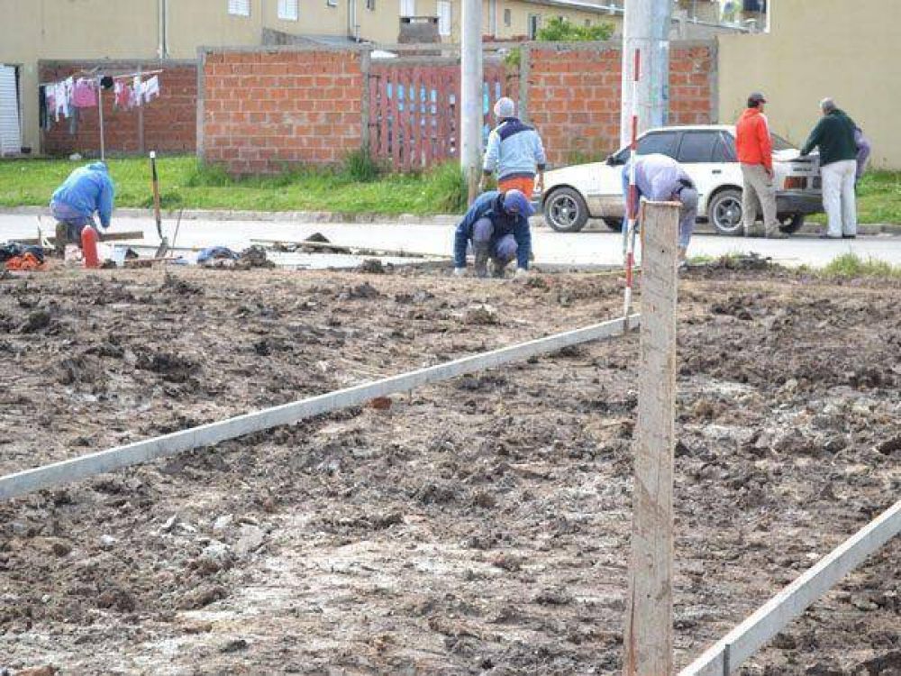 Trabajos de intervenci�n urbana en plazas