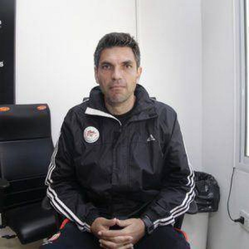 El Pincha a Bah�a con Franco Jara y el Patito en la delegaci�n