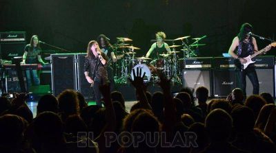 Rata Blanca festej� sus 25 a�os en Olavarr�a