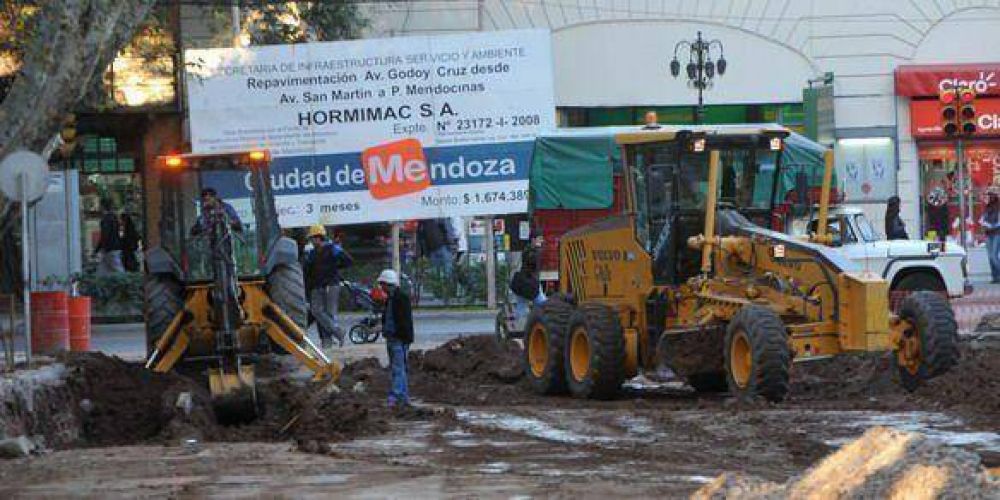 Piden que en los carteles de obras p�blicas figure la fecha de entrega