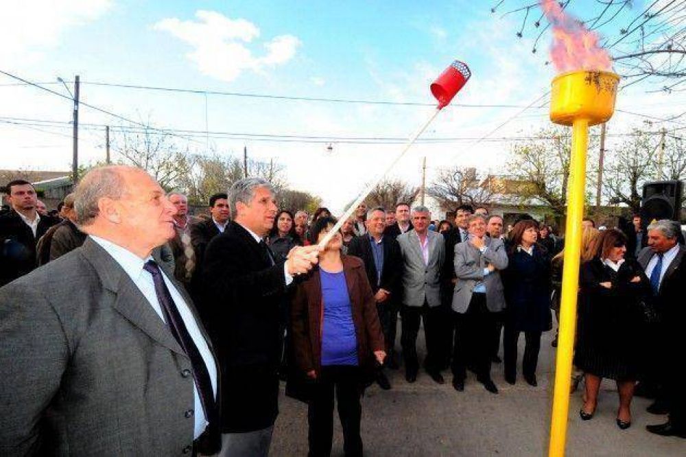 El gas natural lleg� al barrio Las Mirandas