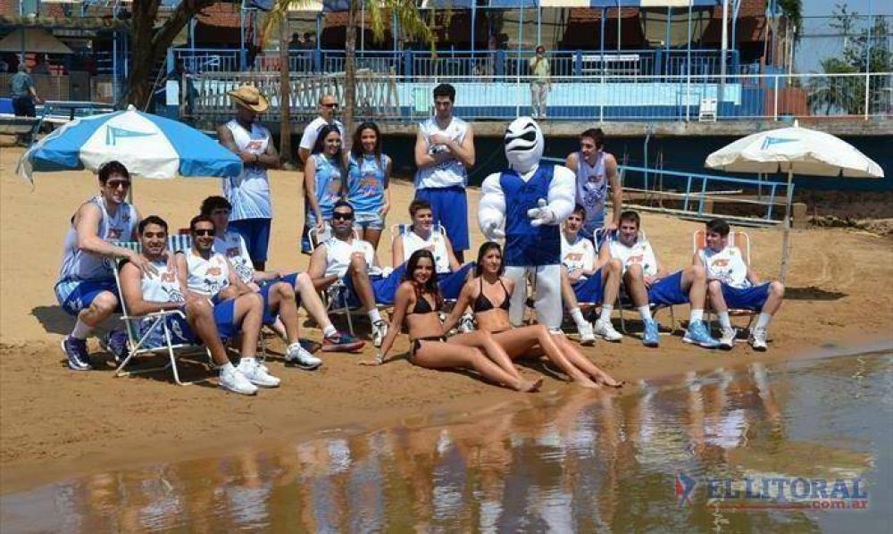 Regatas present� su equipo de forma especial
