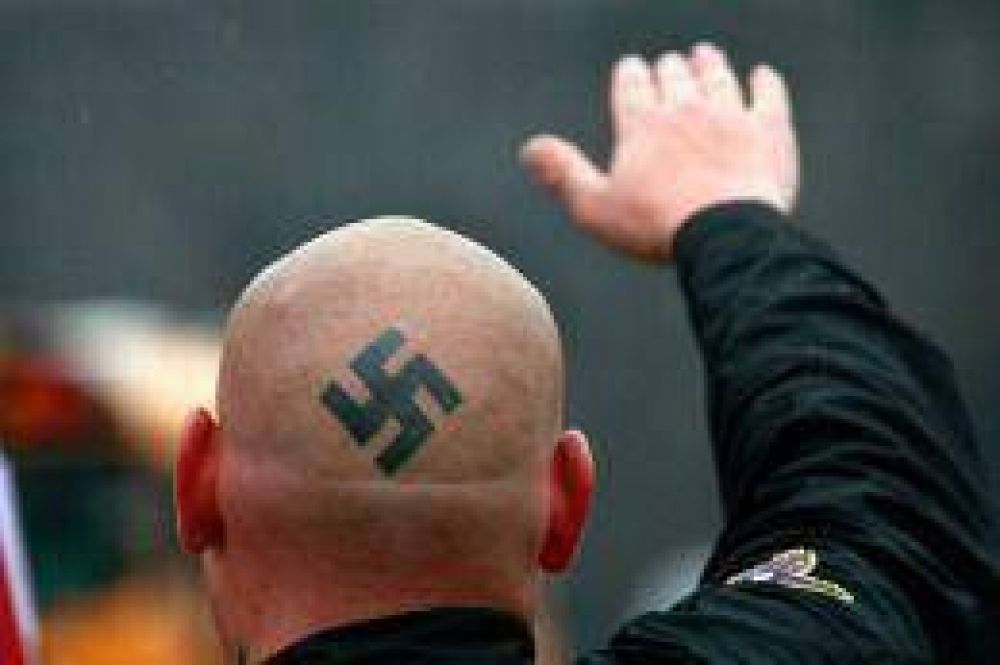 Prisi�n preventiva para los jefes griegos del partido neonazi
