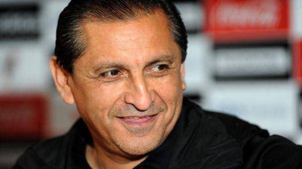 Ram�n D�az: "Hubiera sido lindo que vengan los hinchas visitantes"