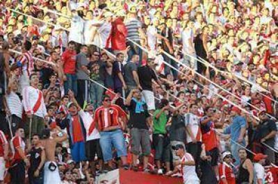 Un fiscal apunta a la barra de River por la reventa de entradas para el supercl�sico