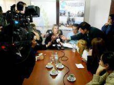 Cerca de mil salte�os fueron beneficiados con operaciones gratuitas