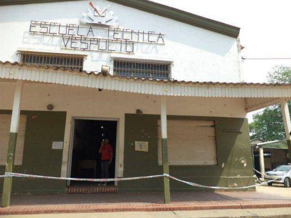 Chicos de la T�cnica Vespucio no tienen clases desde hace una semana