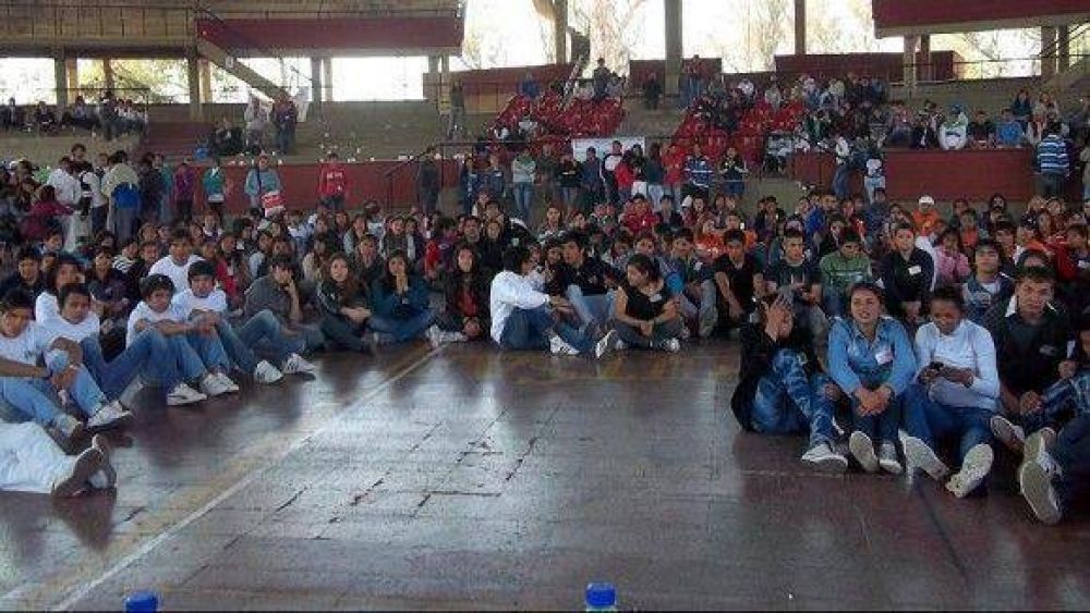 Cientos de j�venes debatieron sobre identidad y comunicaci�n