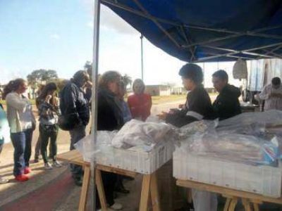 El cami�n de Pescado Popular lleg� a la ciudad