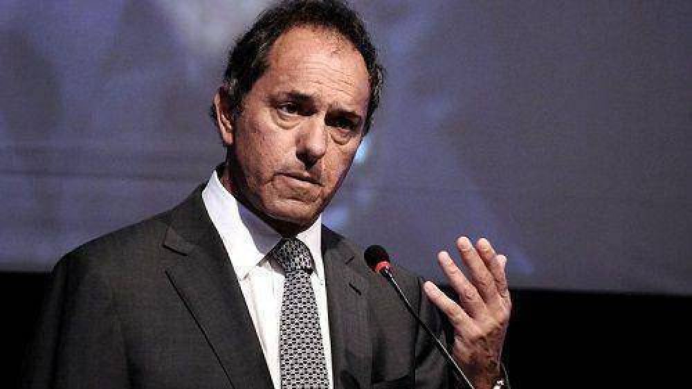 Scioli anunci� m�s patrulleros y polic�as en calles de La Plata