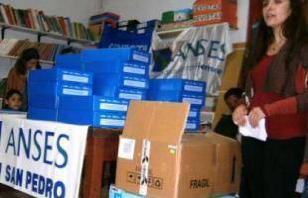 Entregan las netbooks del Conectar Igualdad