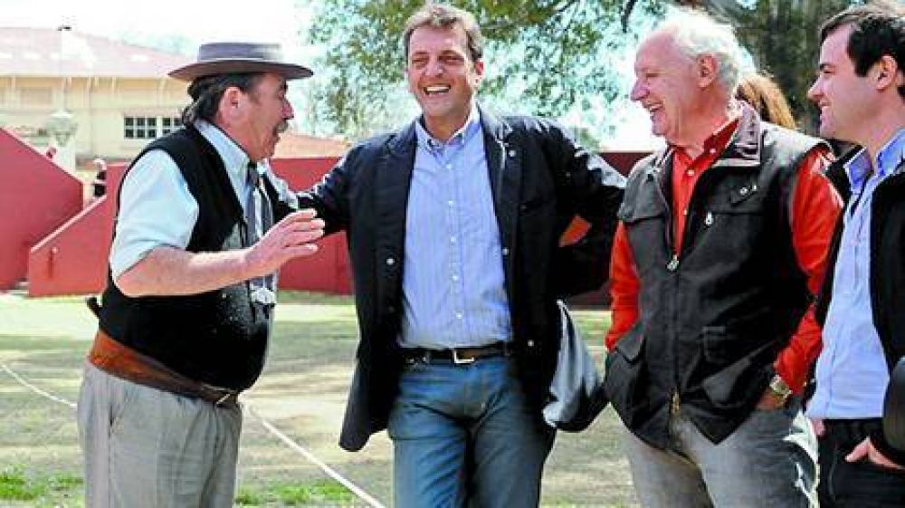 Massa habl� de recuperar el campo y del v�nculo con Uruguay
