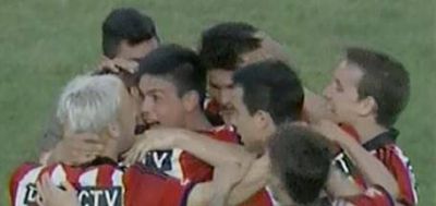 Ten�a el triunfo en la mano pero se durmi� y se lo empataron