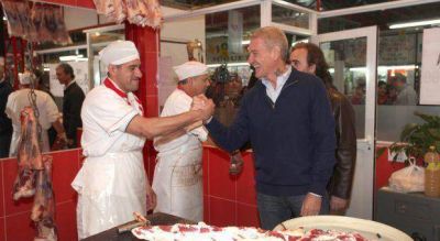 De Narv�ez dice que "cada d�a hay m�s drogas y armas ilegales"
