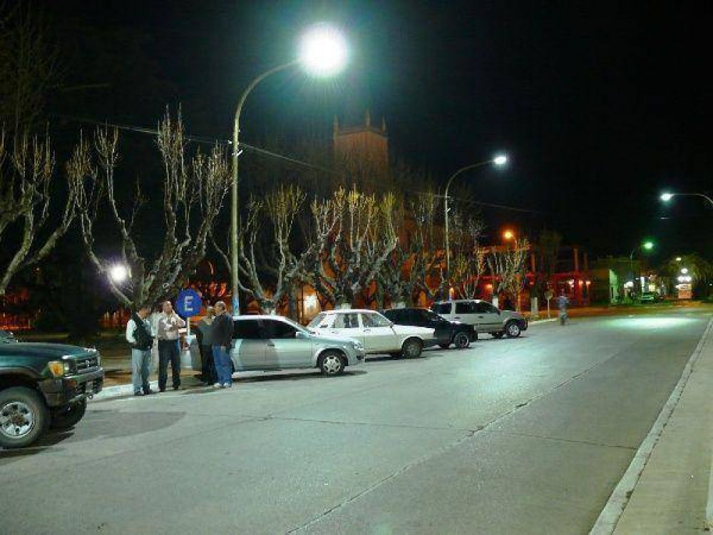 Se colocaron nuevas farolas de Led a prueba