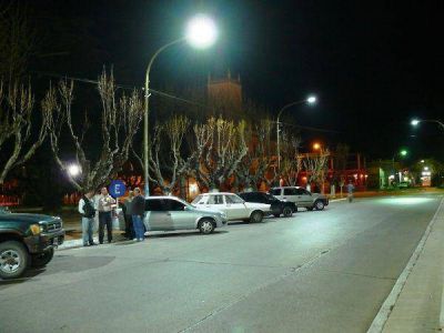Se colocaron nuevas farolas de Led a prueba