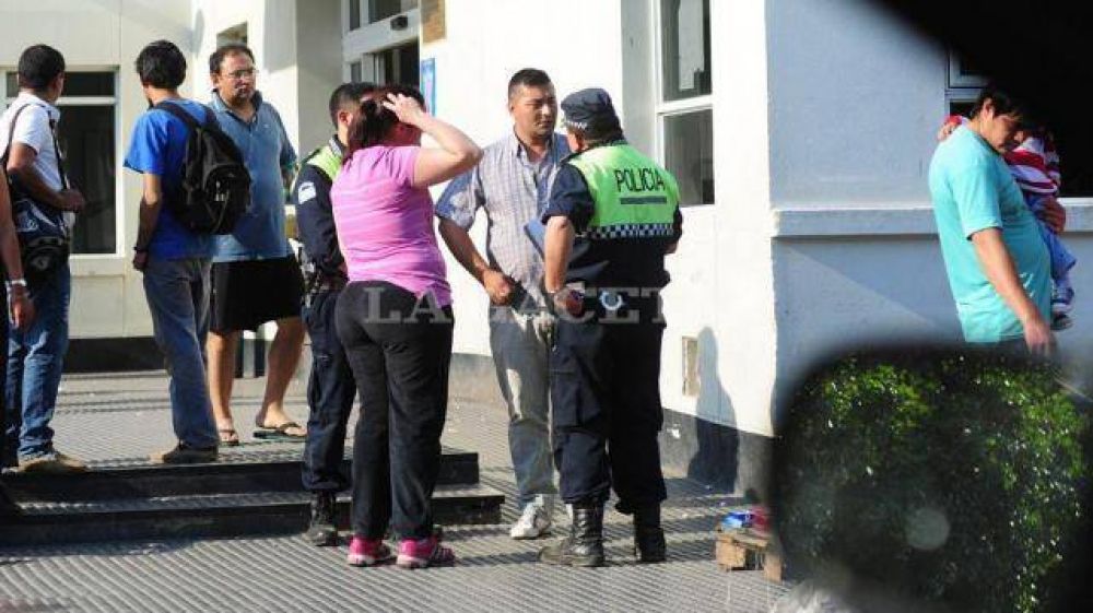 Una nena de tres a�os muri� de un disparo mientras jugaba con un arma