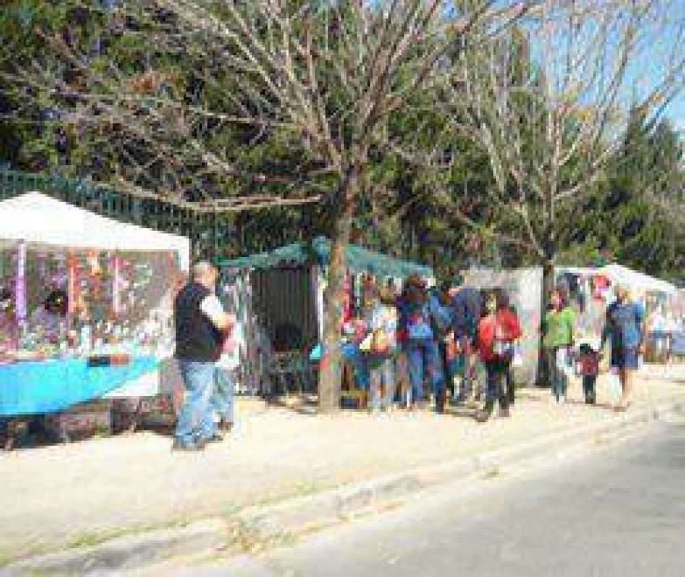 Pelea en los puestos ambulantes del Santuario  