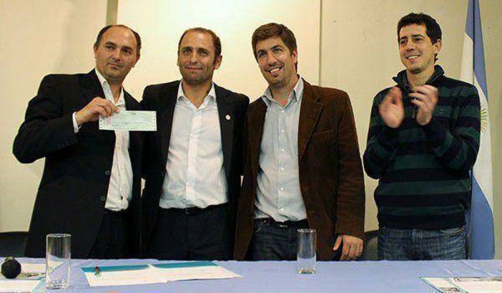 Un mill�n para cooperativa tambera
