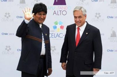 Correa apoyo la salida al mar de Bolivia y Pi�era lo cruz�