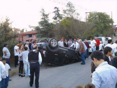 Carlos Paz: Choque de cine en las calles de barrio La Quinta