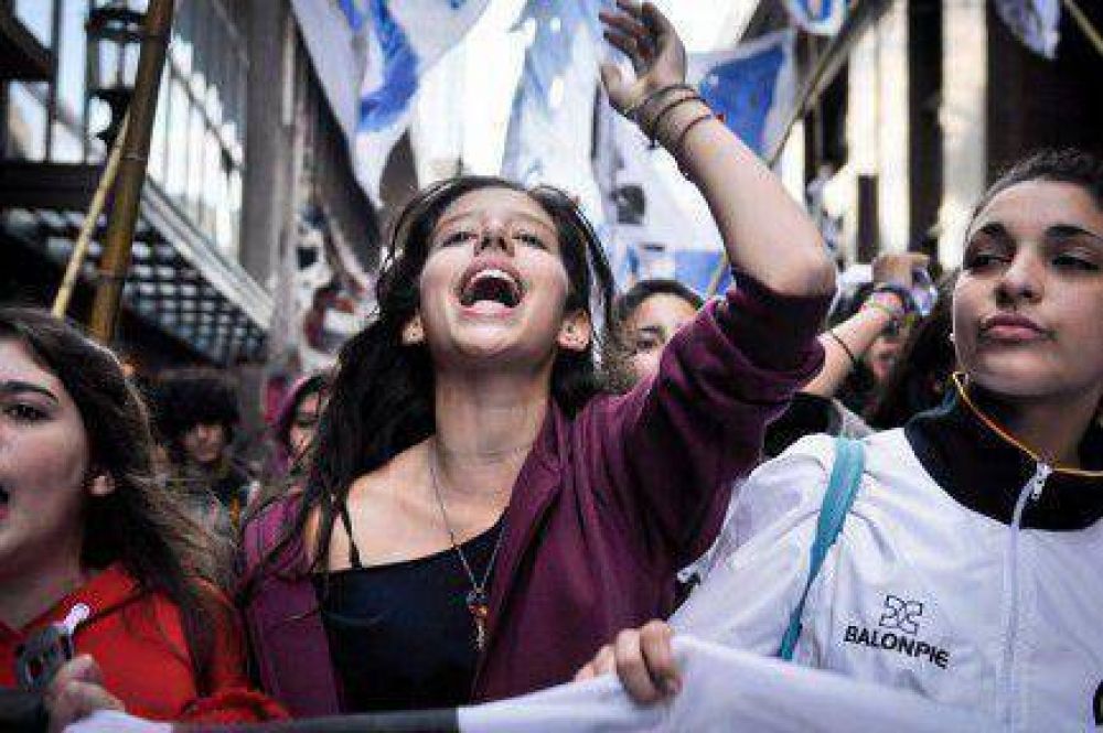 Qu� nueva escuela secundaria proponen Macri y Bullrich