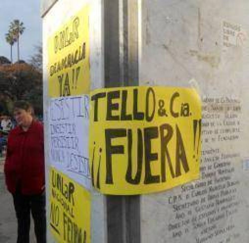 UNLaR. El anti tellismo vuelve a marchar para exigir dimisiones