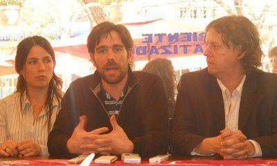La Izquierda prepara a sus fiscales "para defender el voto frente al posible robo de boletas"