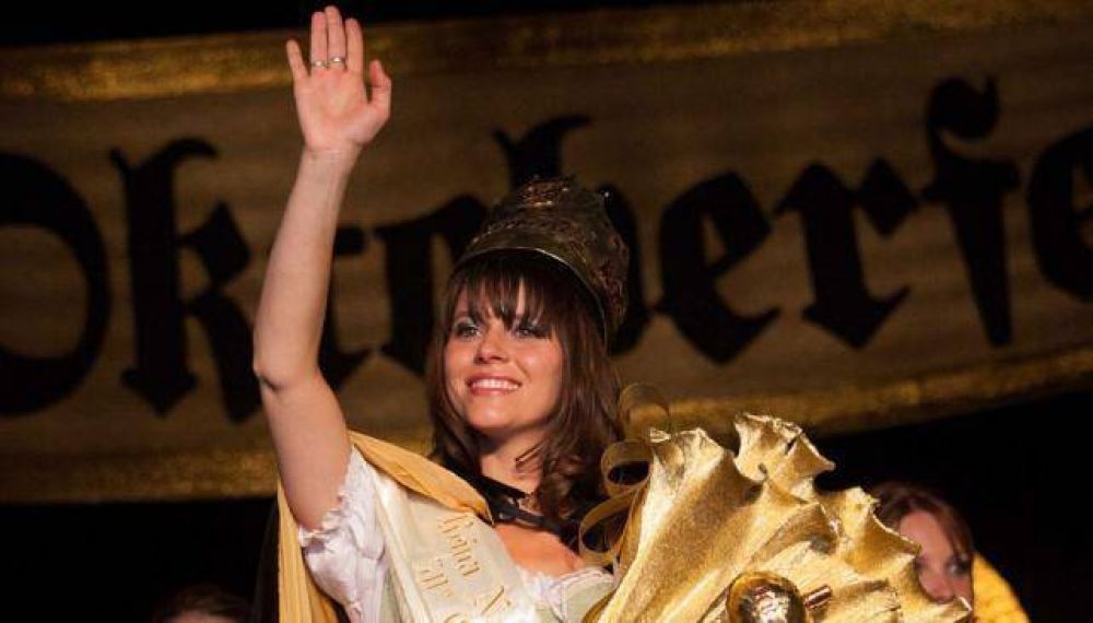 Mucho p�blico en el comienzo de la Fiesta de la Cerveza