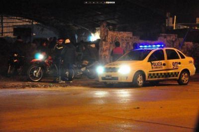Desmanes y quejas por presencia de seguidores en barrio