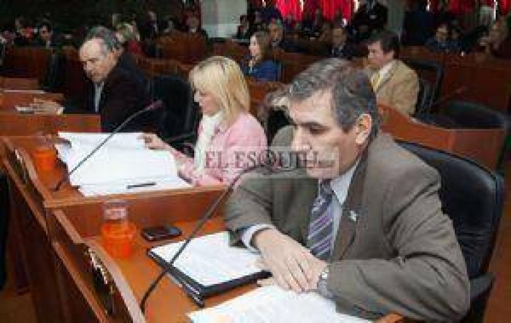 La oposici�n reclama que se designe el Defensor de Ni�as, Ni�os y Adolescentes