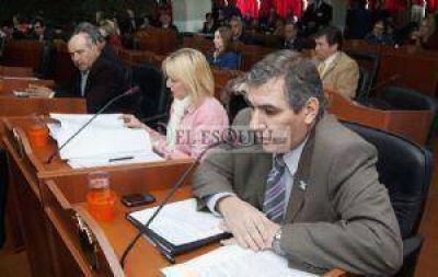 La oposici�n reclama que se designe el Defensor de Ni�as, Ni�os y Adolescentes