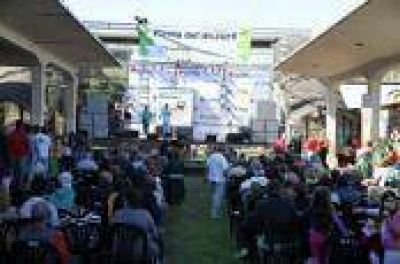 La Plata: M�s de cien mil personas disfrutaron de tres fiestas en la Ciudad