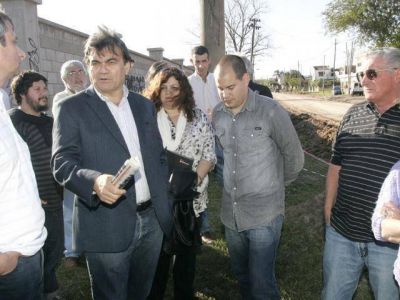 Recorrida por obras de asfalto en un sector de la zona oeste