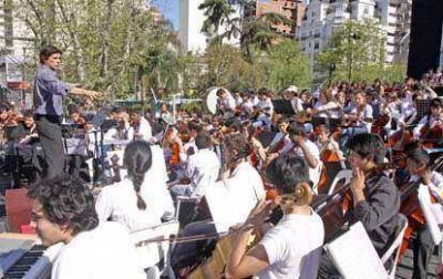 Finaliz� el 2� Festival Internacional de Orquestas Juveniles en Plaza Asina