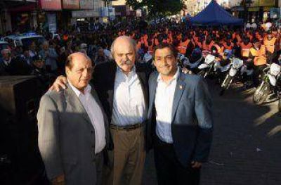 Granados puso en funciones 100 polic�as en Berazategui