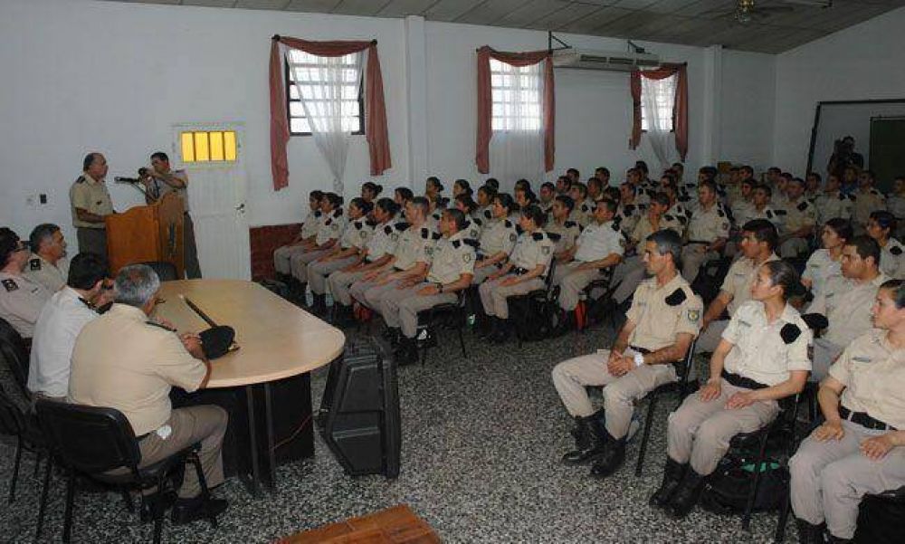 Seguridad: ponen 133 aspirantes en el patrullaje de calles en Santa Rosa y Toay