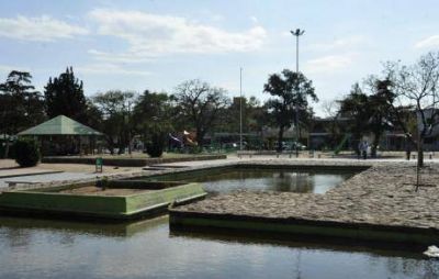 Arreglan las fuentes de las plazas y volver� a funcionar la de la Espa�a